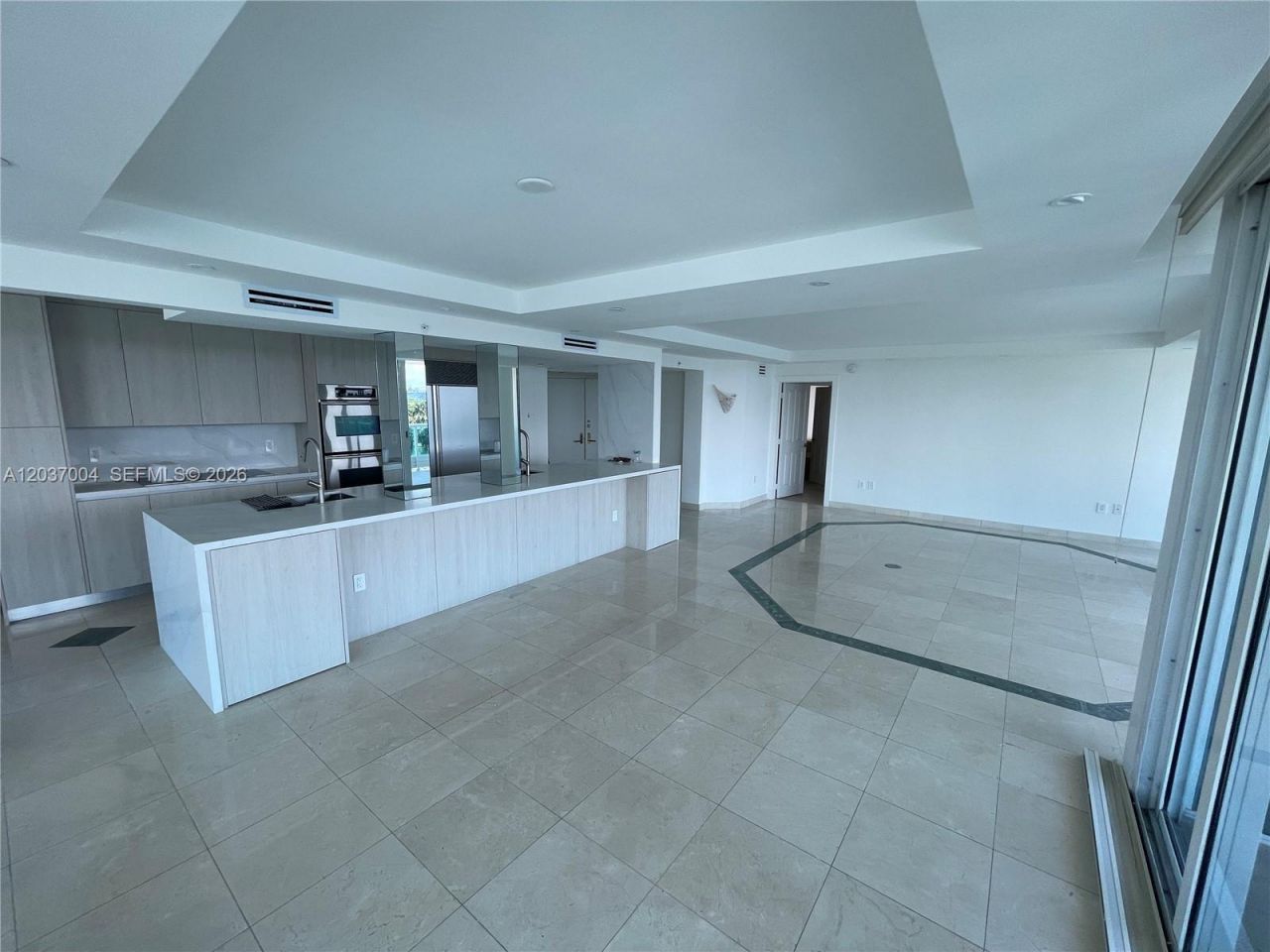 5025 Collins Ave , Unit 601, Miami Beach, FL 33140 Photo