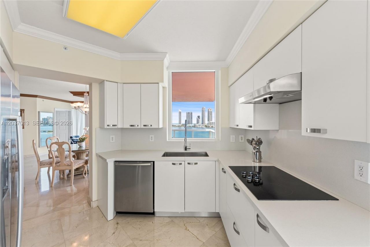 3370 Hidden Bay Dr , Unit 1213, Aventura, FL 33180 Photo