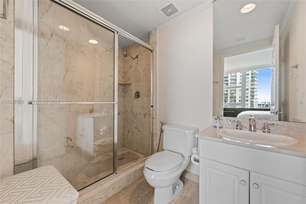 3370 Hidden Bay Dr , Unit 1213, Aventura, FL 33180 Photo