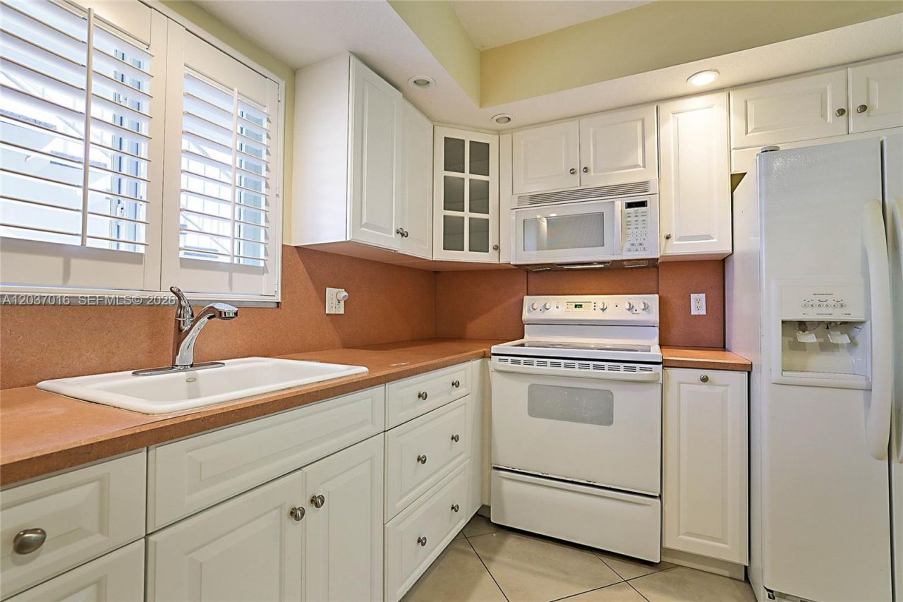 7 Westwood Ave , Unit 106C, Tequesta, FL 33469 Photo