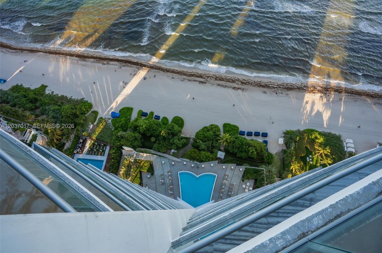 17121 Collins Ave , Unit 3304, Sunny Isles Beach, FL 33160 Photo