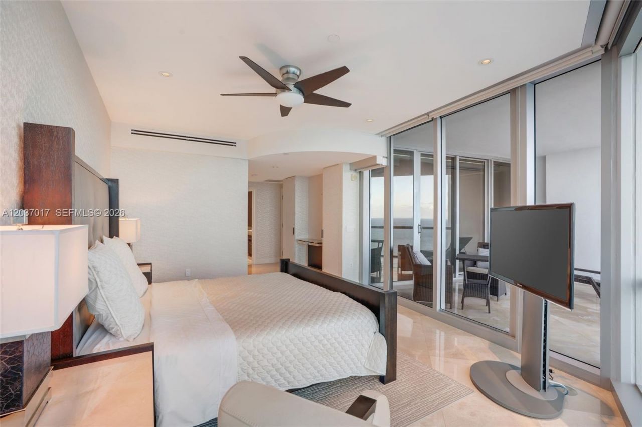 17121 Collins Ave , Unit 3304, Sunny Isles Beach, FL 33160 Photo