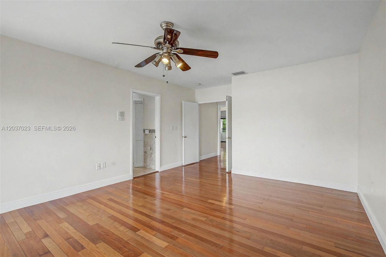 4950 San Amaro Dr , Coral Gables, FL 33146 Photo