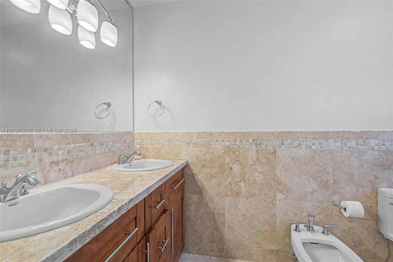 4950 San Amaro Dr , Coral Gables, FL 33146 Photo