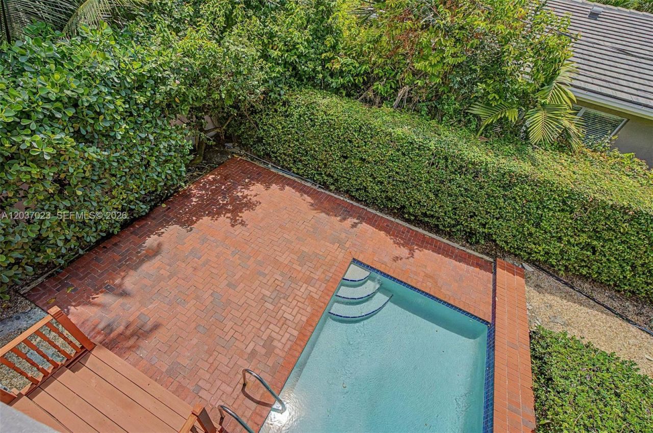 4950 San Amaro Dr , Coral Gables, FL 33146 Photo