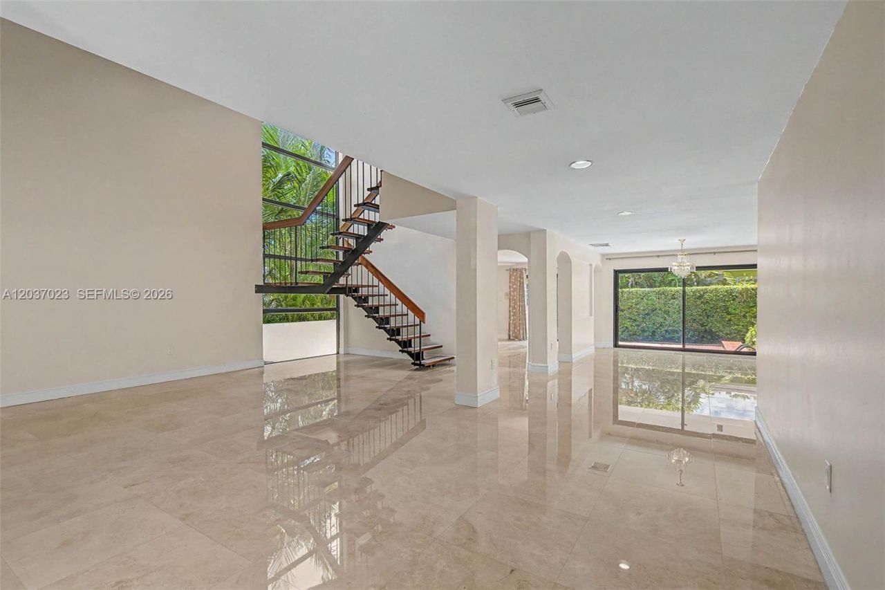 4950 San Amaro Dr , Coral Gables, FL 33146 Photo