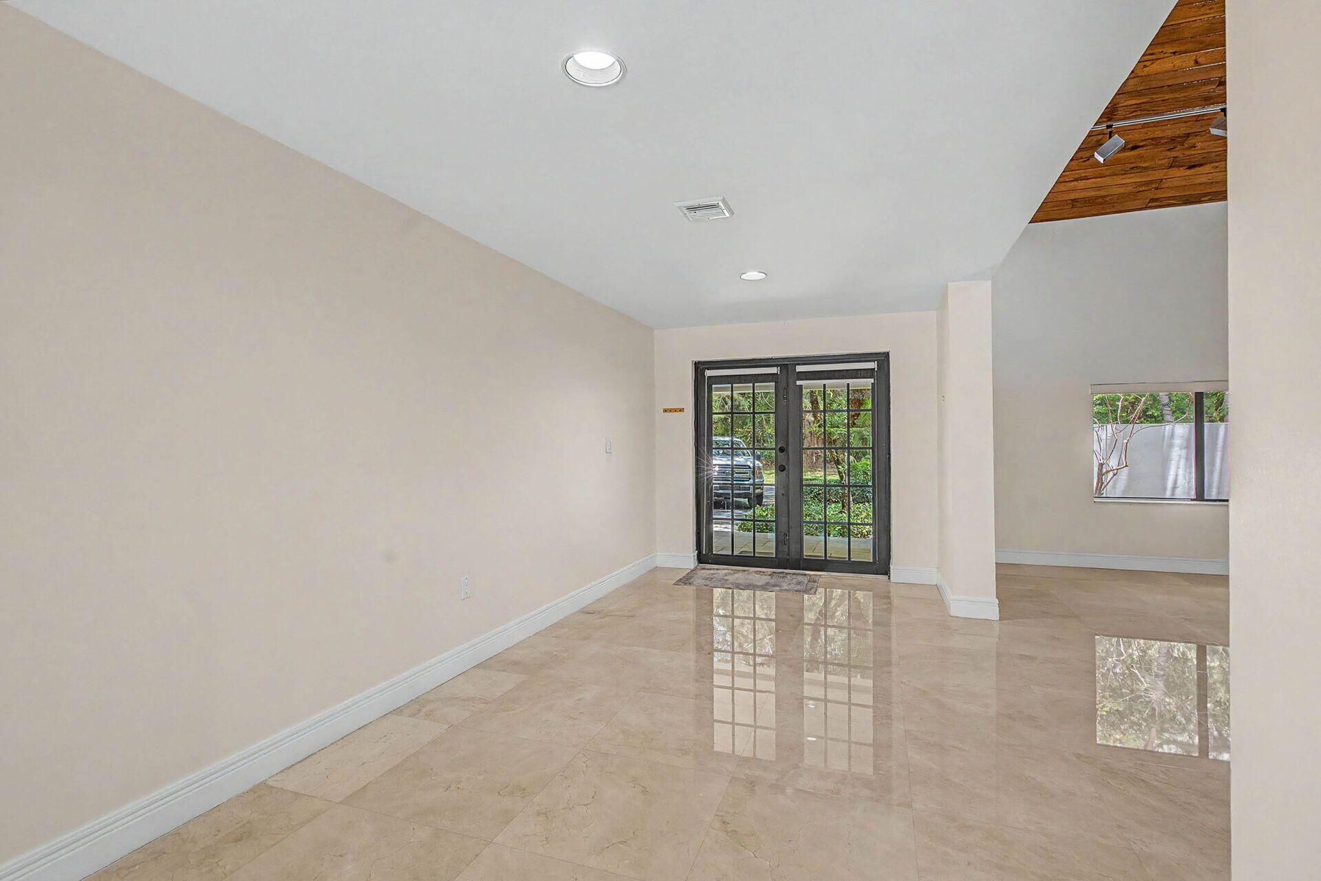 4950 San Amaro Dr , Coral Gables, FL 33146 Photo