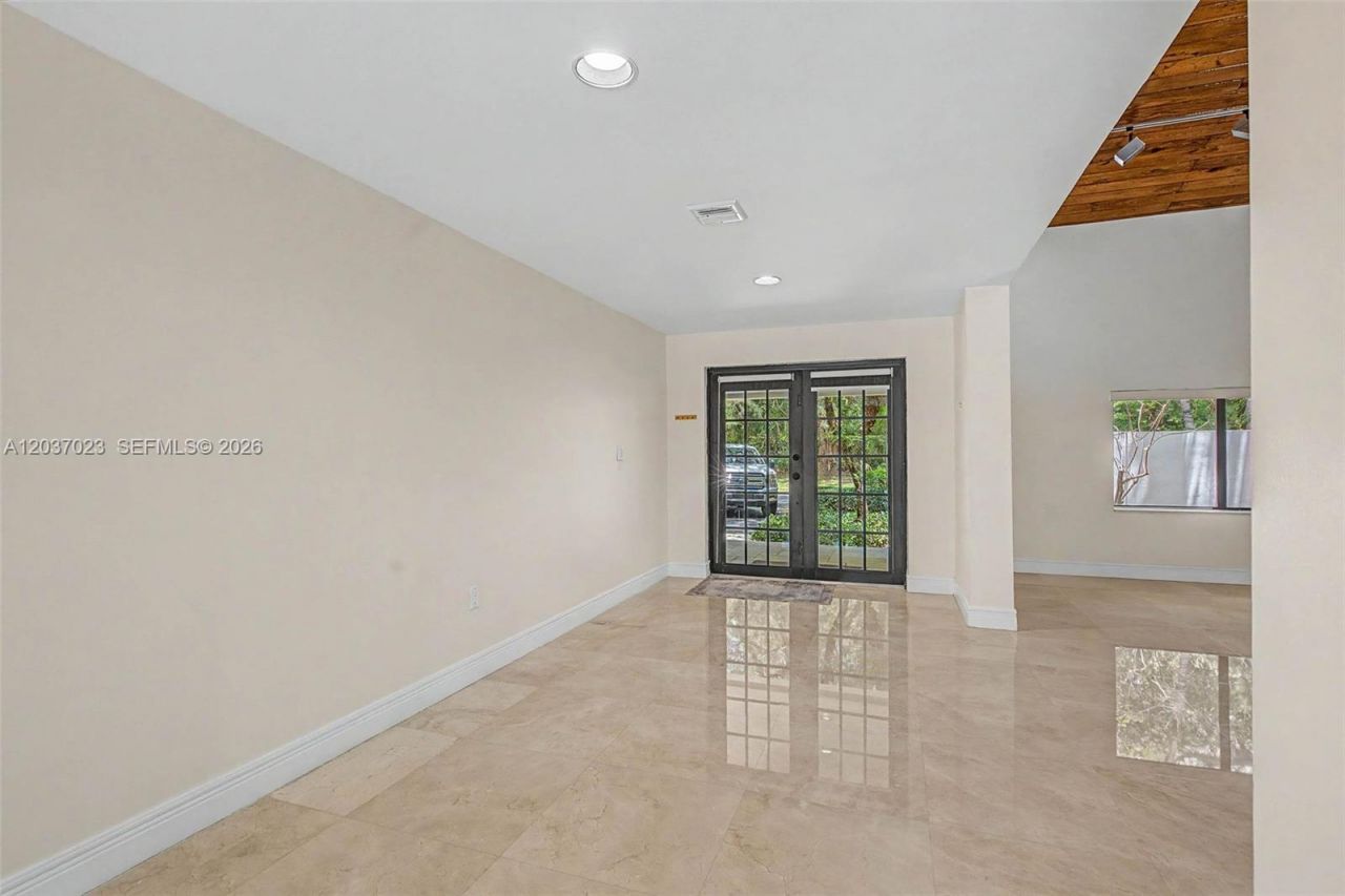 4950 San Amaro Dr , Coral Gables, FL 33146 Photo