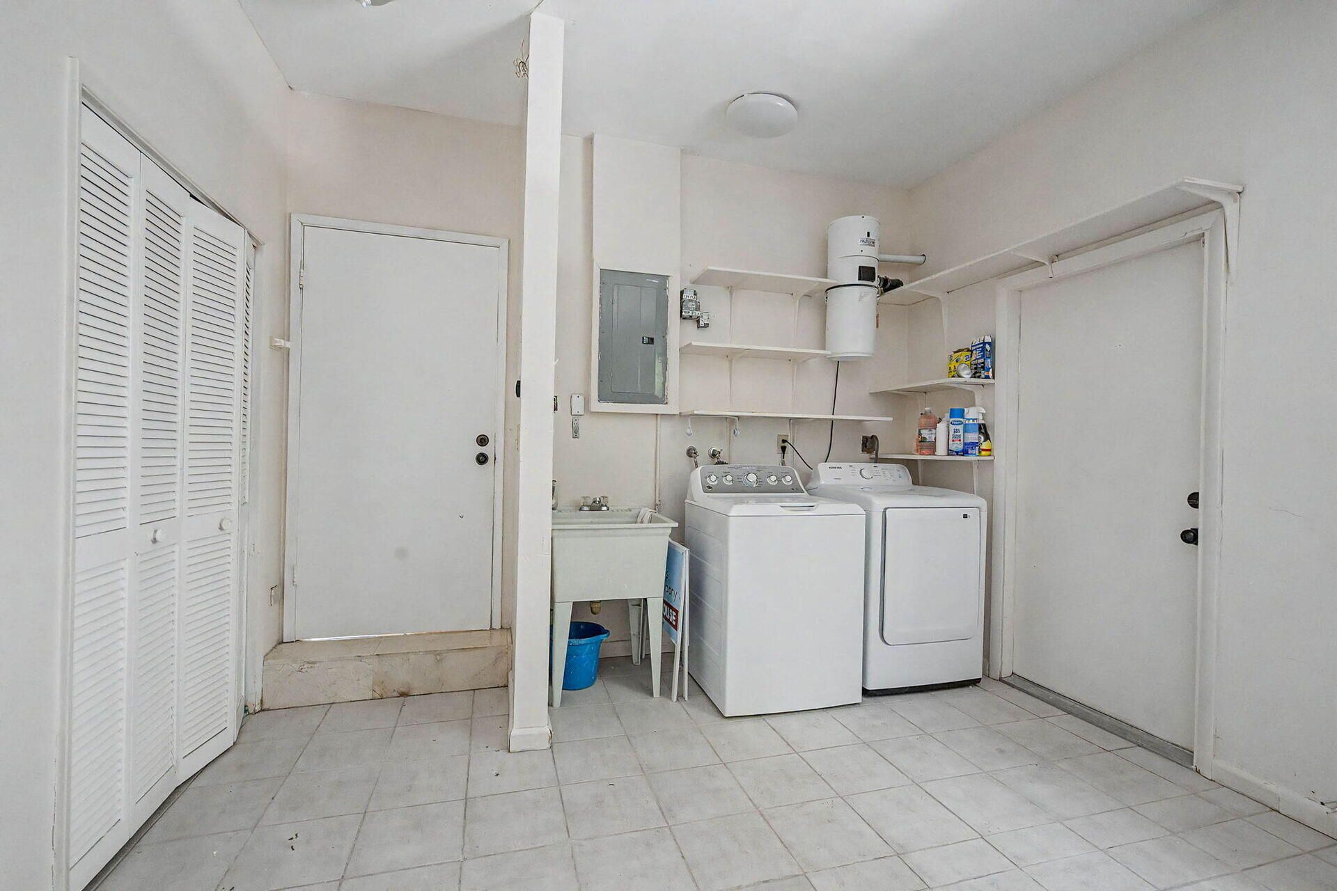4950 San Amaro Dr , Coral Gables, FL 33146 Photo