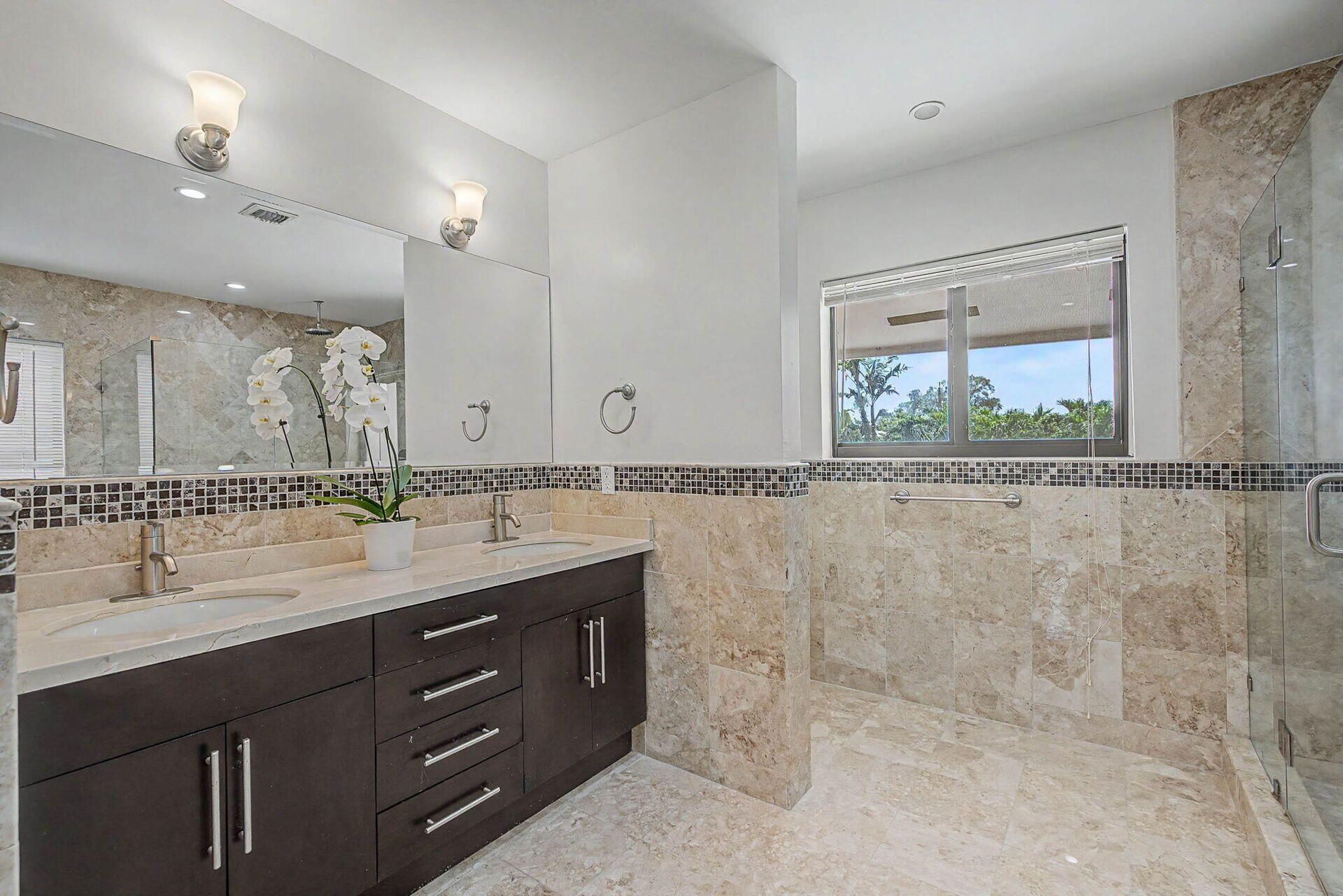 4950 San Amaro Dr , Coral Gables, FL 33146 Photo