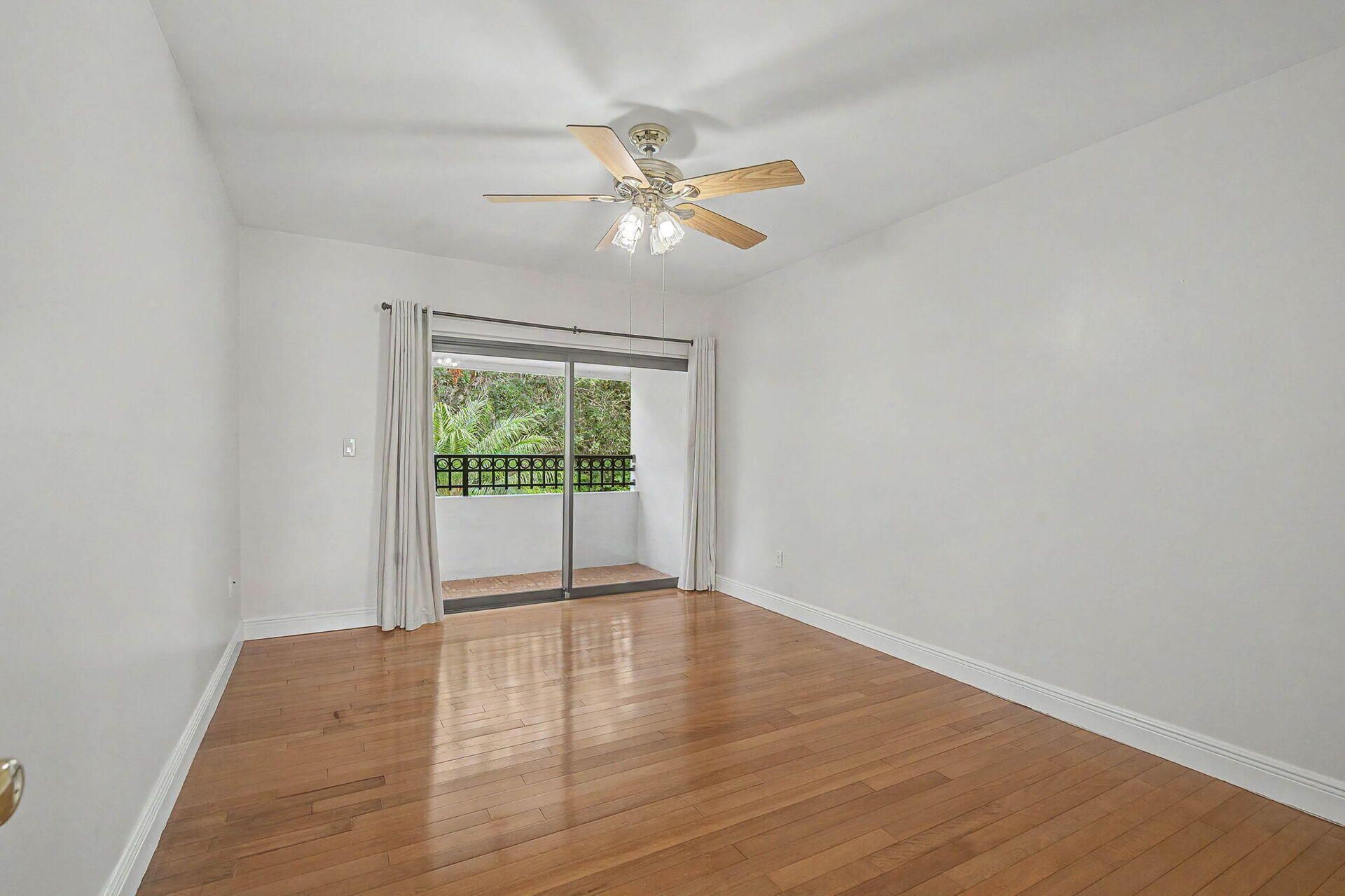 4950 San Amaro Dr , Coral Gables, FL 33146 Photo