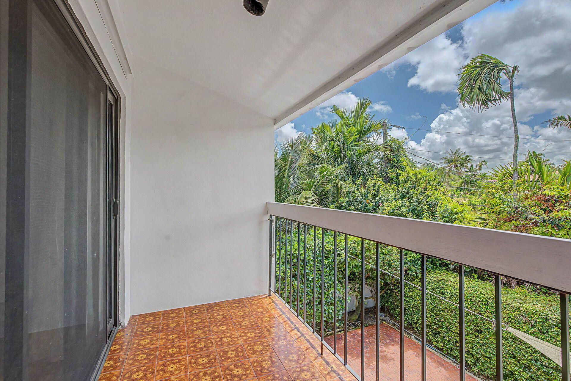 4950 San Amaro Dr , Coral Gables, FL 33146 Photo