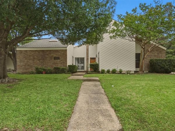 16902 Davenport Court, Dallas, TX 75248