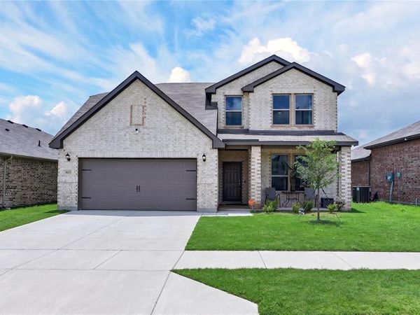 3625 Saint Vincent Road , Fort Worth, TX 76123