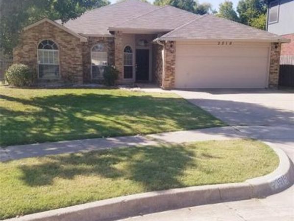 3519 Daisy Lane , Grand Prairie, TX 75052