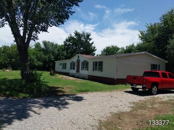 466 County Road 3070 , Bonham, TX 75418