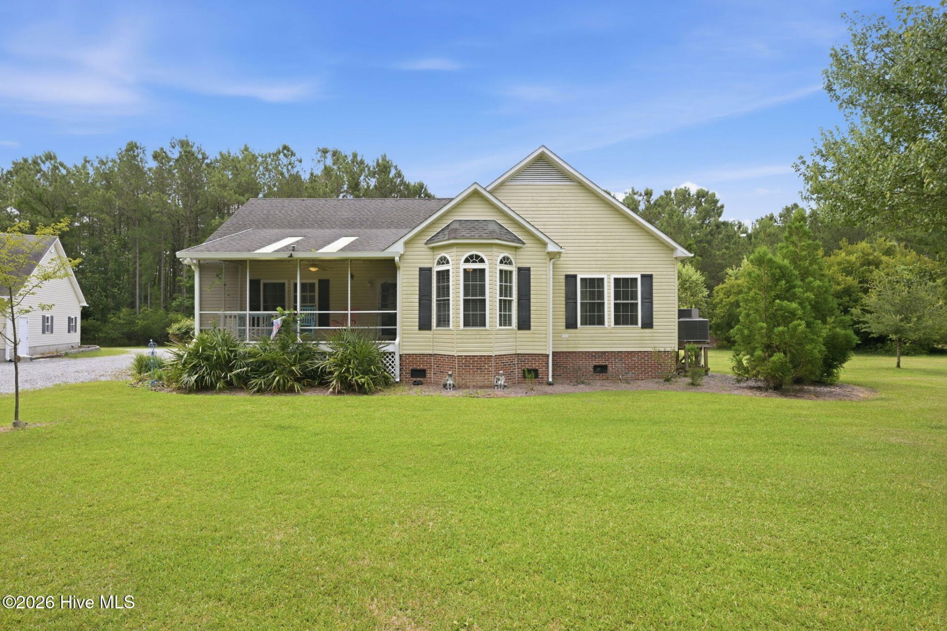 365 Arnetta Way S, Oriental, NC 28571 Main Photo