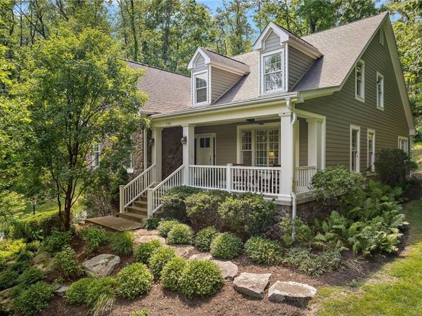 110 Lakeside Drive, Pittsburgh, PA 15238