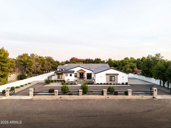 17337 W PEORIA Avenue, Waddell, AZ 85355