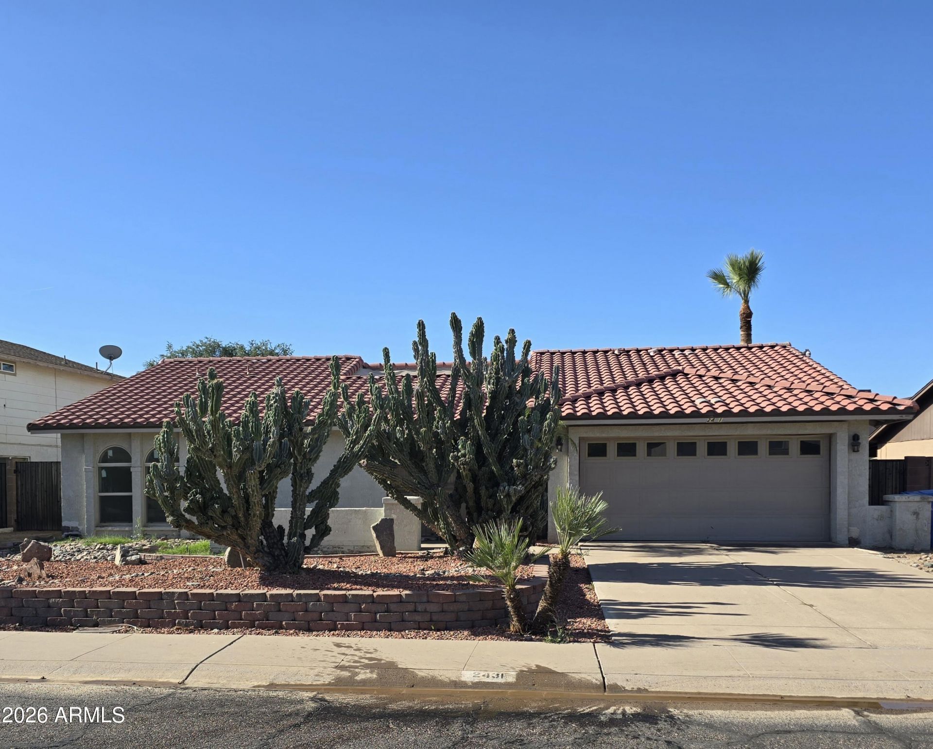 2431 W Crocus Drive, Phoenix, AZ 85023 Main Photo