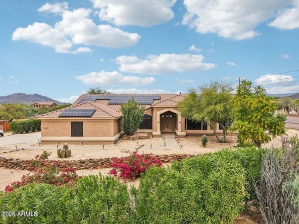 512 E JORDON Lane, Phoenix, AZ 85086