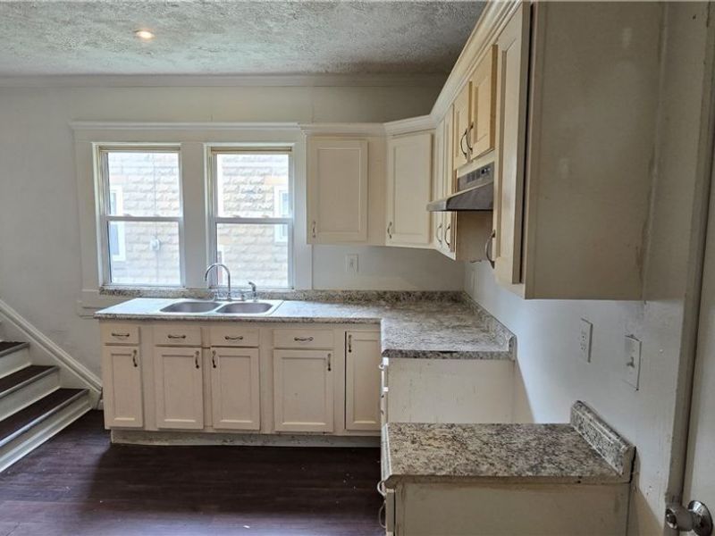 700 Carpenter Street , Akron, OH 44310 Photo 16