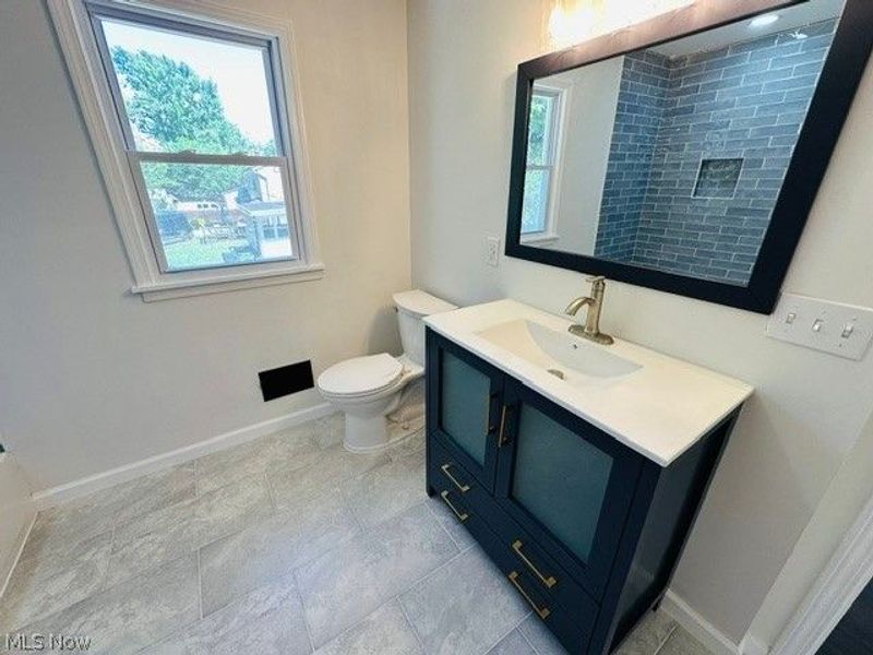 311 E 241st Street E, Euclid, OH 44123 Photo 14