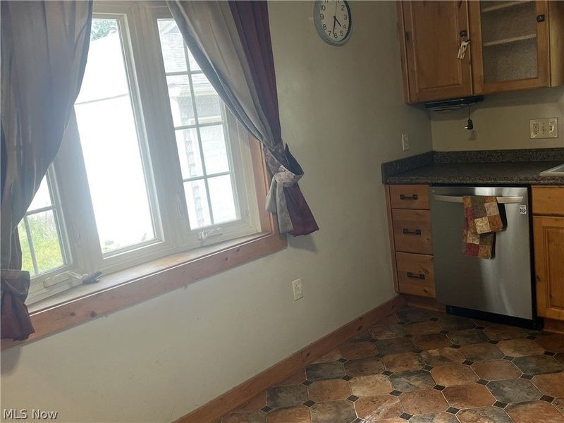 405 Austin Street , Berea, OH 44017 Photo 18