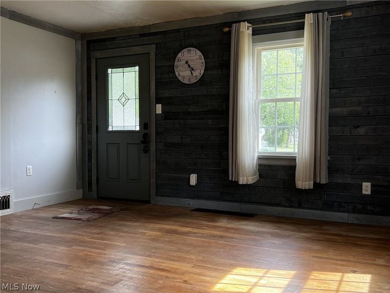 405 Austin Street , Berea, OH 44017 Photo 9