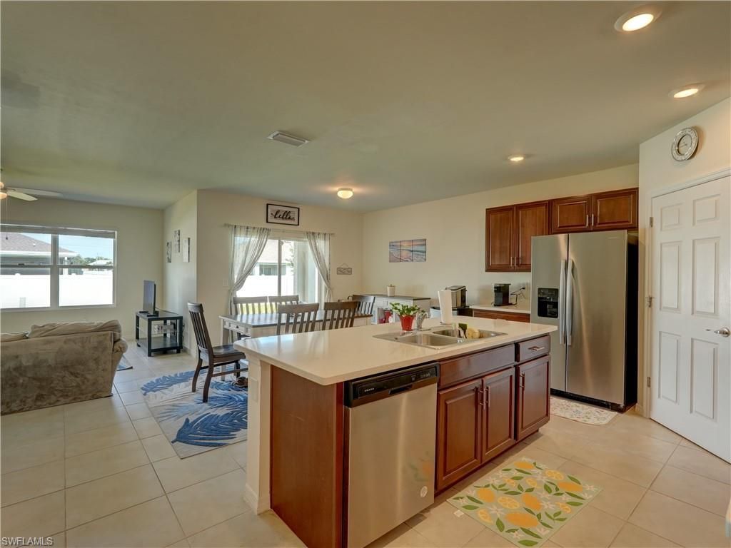 328 SW 24th Pl, Cape Coral, FL 33991 Photo