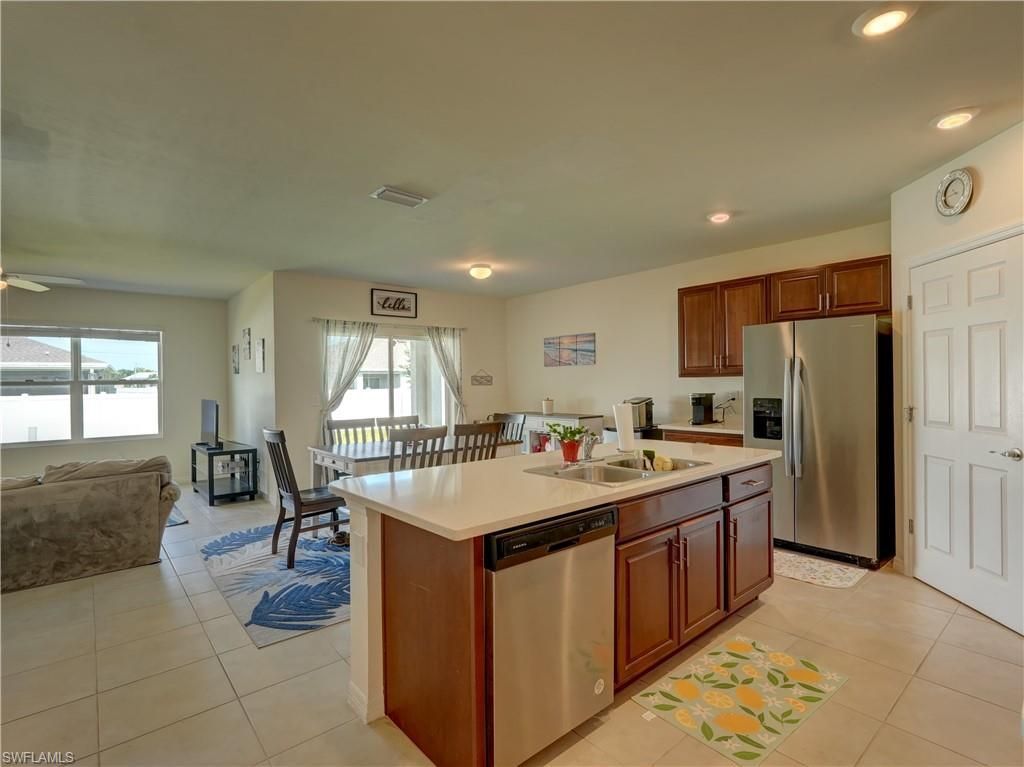328 SW 24th Pl, Cape Coral, FL 33991 Photo