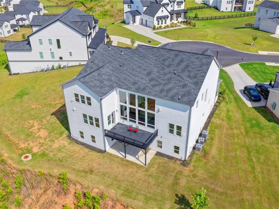 Property Image 100