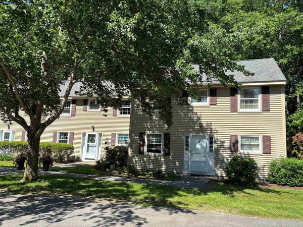 4 Wolfeboro Common, Unit 4, Wolfeboro, NH 03894