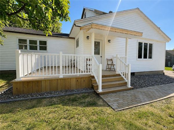 10 Parkside Court , Unit 8, New York Mills, NY 13417
