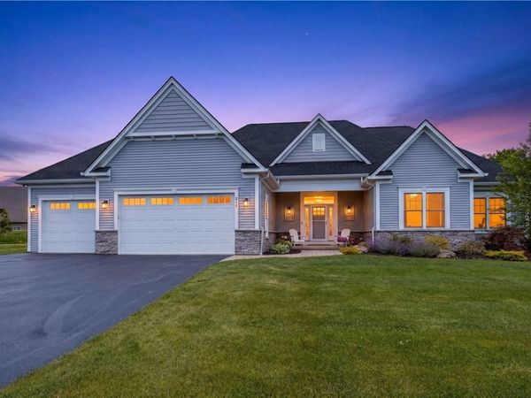 211 Mill Stream Run, Webster, NY 14580