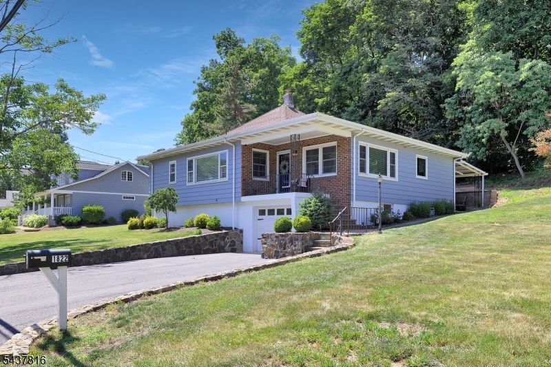 1822 Long Hill Rd, Long Hill, NJ 07946 Main Photo