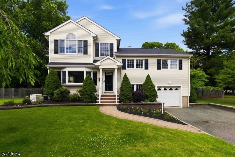 46 Circle Rd, Florham Park, NJ 07932 Main Photo