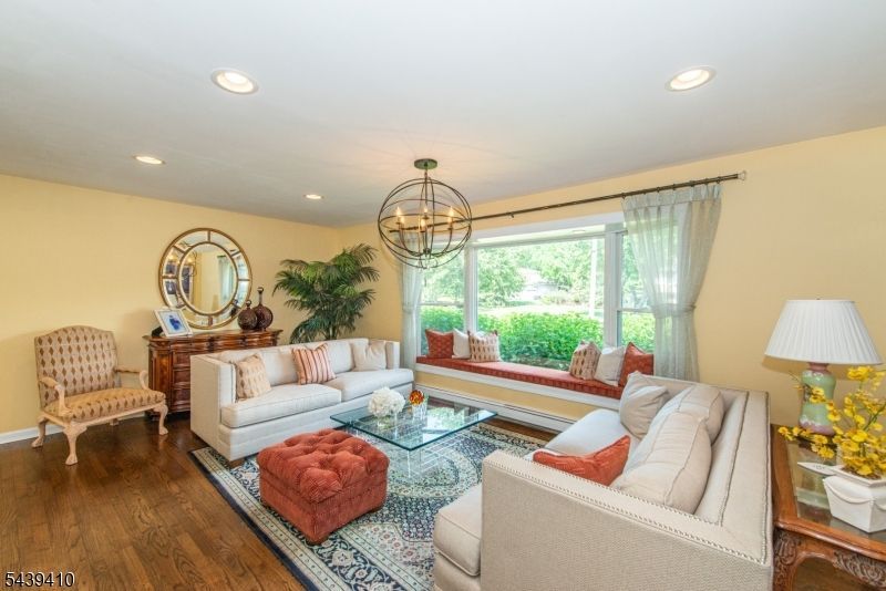 11 Crane Dr, Montville, NJ 07058 Main Photo