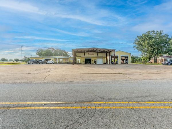 3206 Industrial Drive, Jonesboro, AR 72404