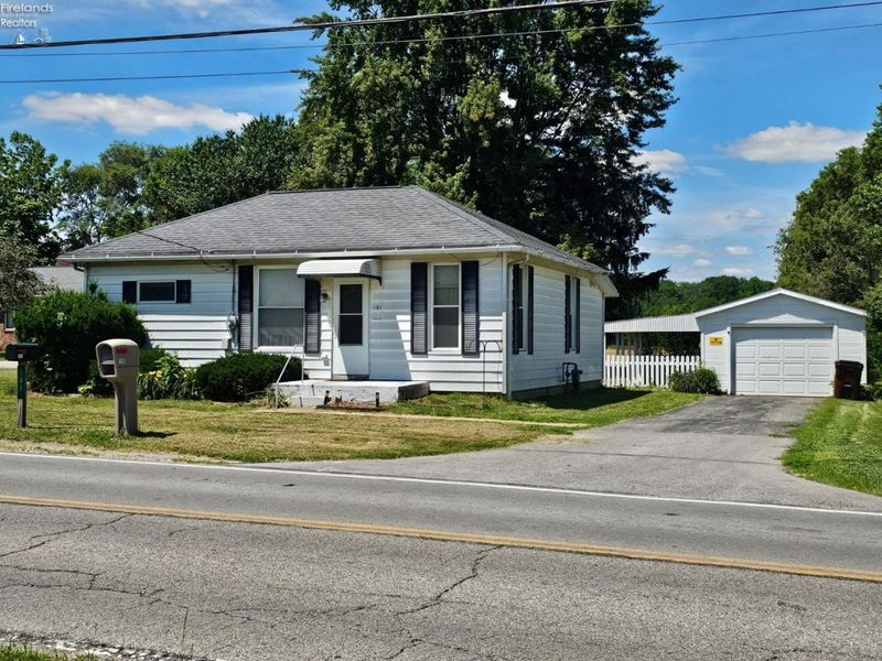 191 N Woodland Ave, Clyde, OH 43410 Photo 2