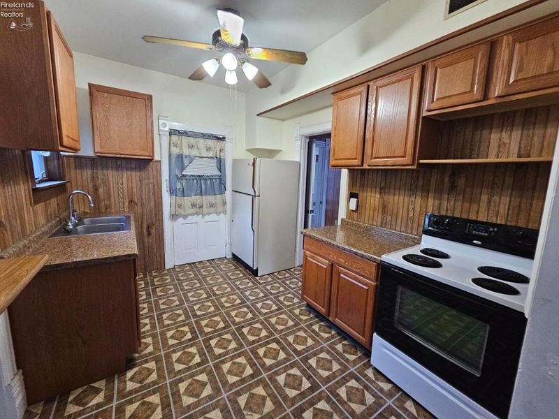 191 N Woodland Ave, Clyde, OH 43410 Photo 7
