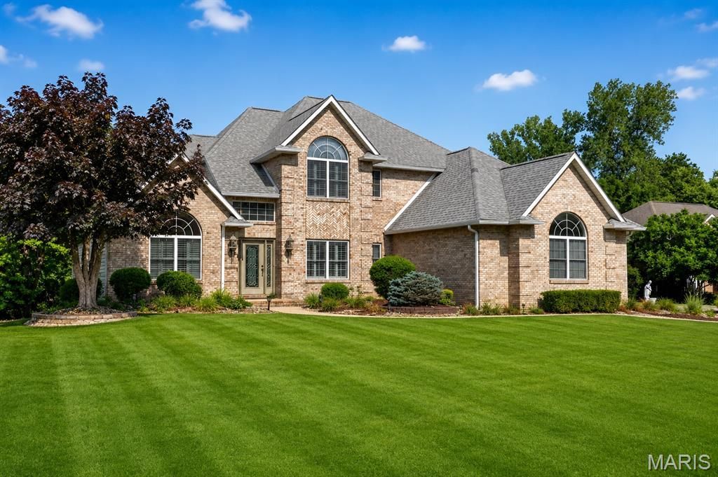 15 Fox Mill Drive , Maryville, IL 62062 Main Photo