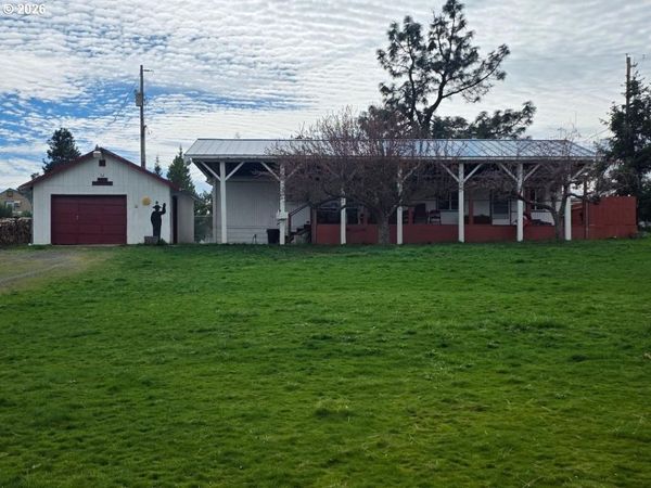 37 S DV COOL RD, Tygh Valley, OR 97063