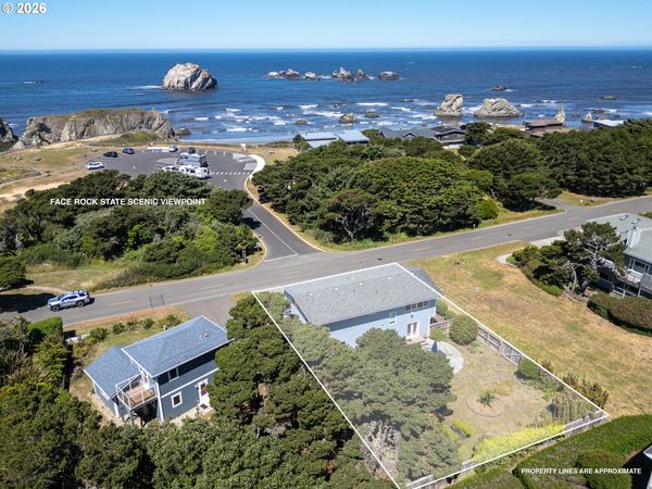2131 Beach Loop Drive, Bandon, OR 97411
