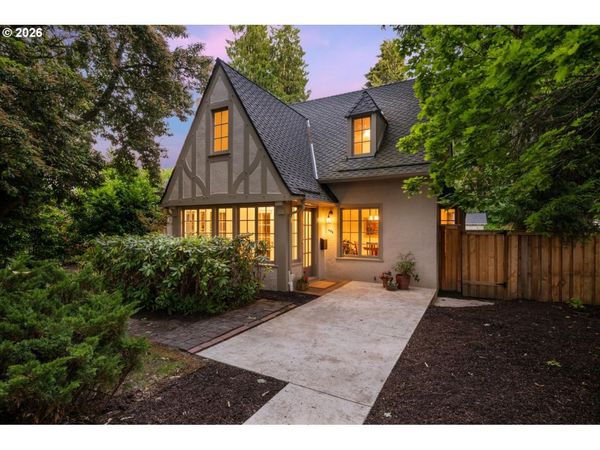 604 SE ANDOVER PL, Portland, OR 97202