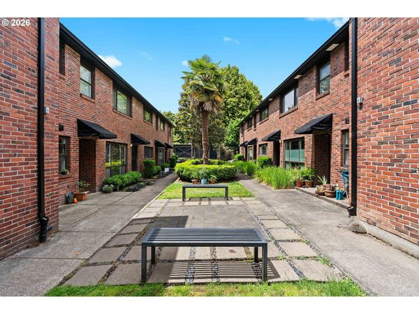 929 SE 16TH AVE, Unit 2, Portland, OR 97214