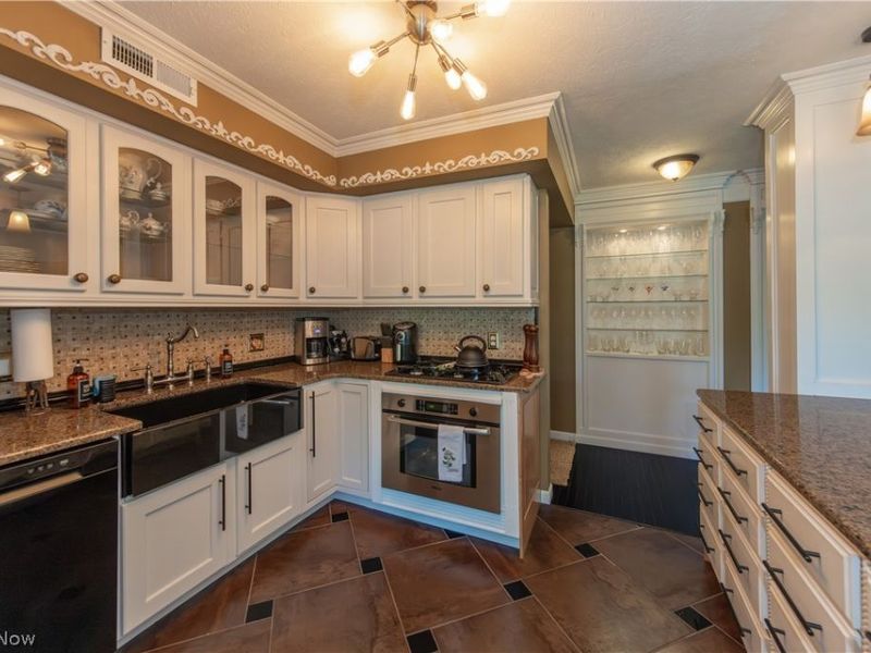 1115 Canyon View Road, Unit 103, Sagamore Hills, OH 44067 Photo 5