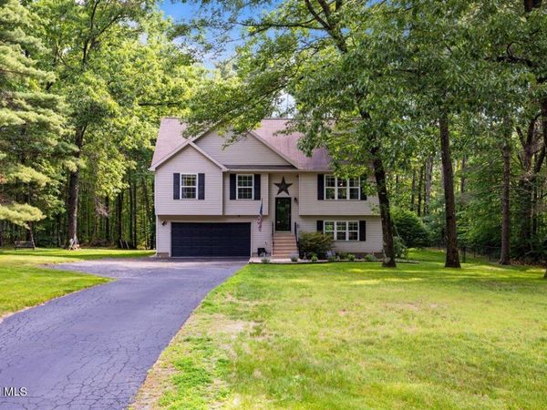 1 Barrington Drive, Gansevoort, NY 12831
