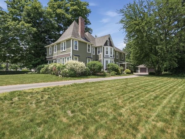 19 Eliot St, Unit 2, Natick, MA 01760