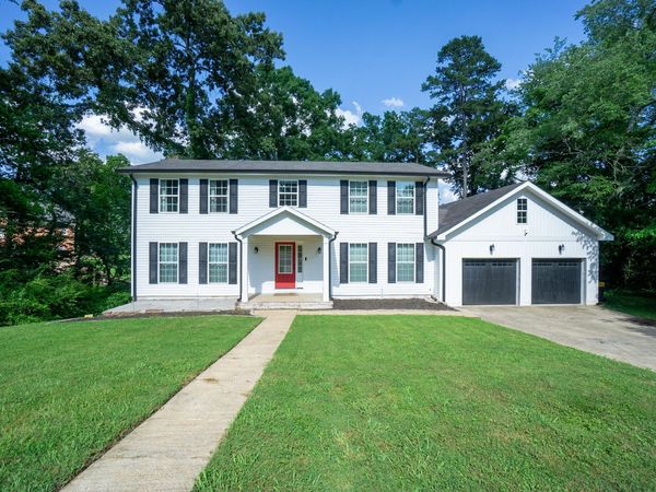 8706 Reba Lane, Hixson, TN 37343